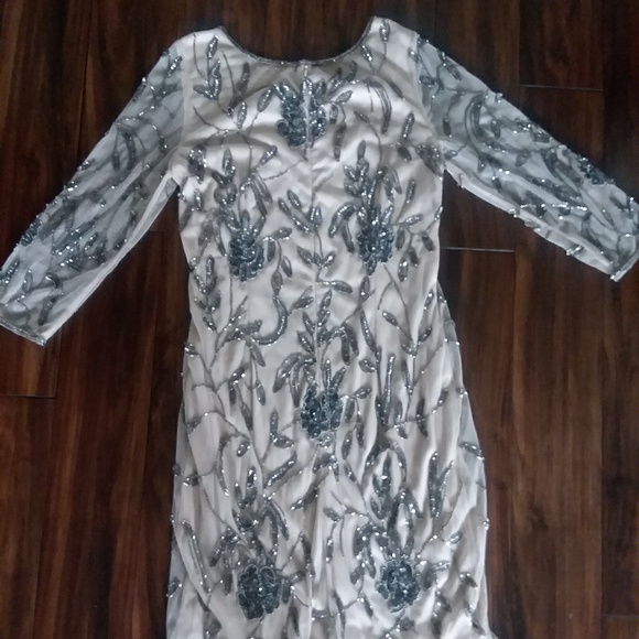 Champagne Sequin and Beaded Dress Size 8 - Picture 5 of 6